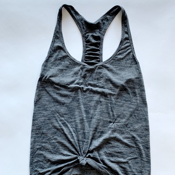 Lululemon Simple Gray / Grey, Tied Tank Top Workout Shirt Women’s SZ M - Picture 1 of 4